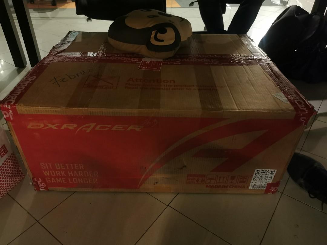 Dxracer box clearance
