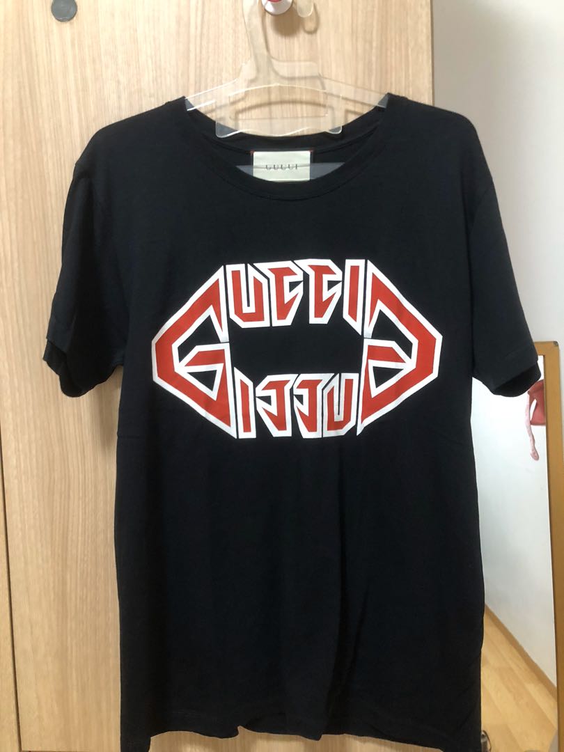 Gucci metal tee sz S can nego Men s Fashion Tops Sets Formal