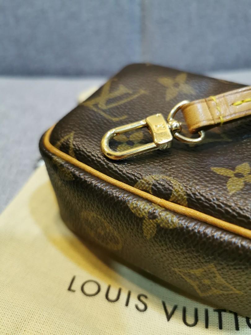 LOUIS VUITTON Monogram Wapity Case 77164