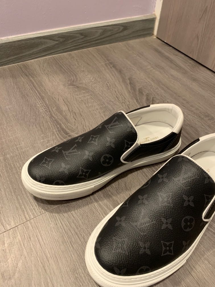 lv trocadero slip on