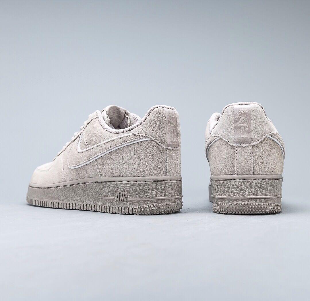 🔥🔥 NEW NIKE AIR FORCE 1 '07 LV8 SE GREY REFLECTIVE SUEDE MENS SIZING 🔥🔥