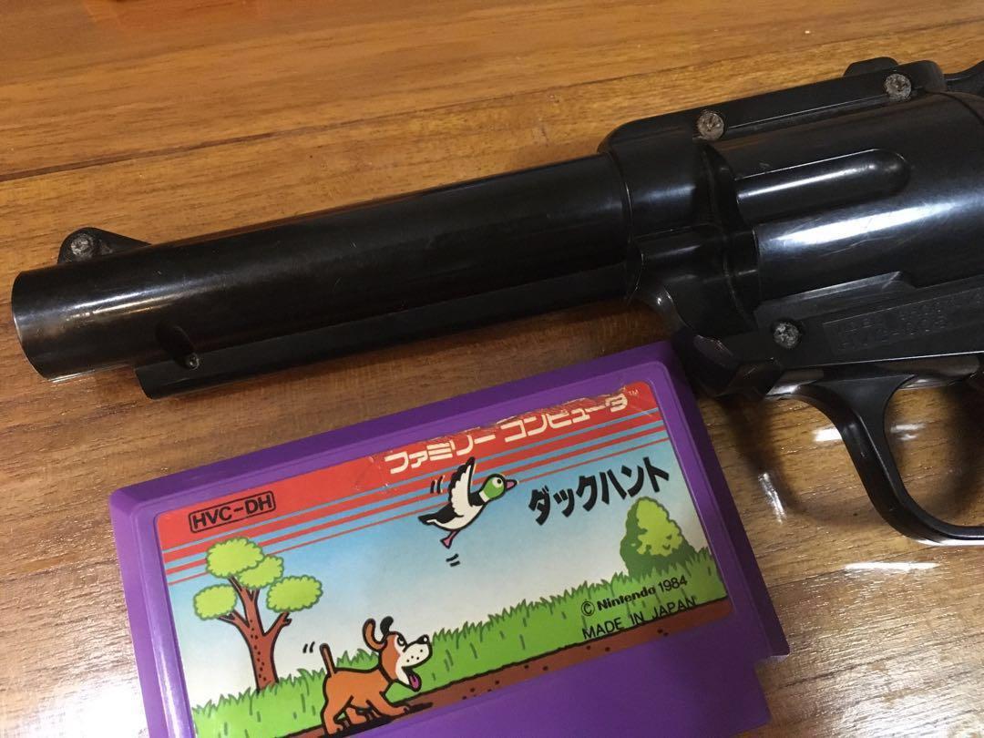 Nintendo Light Guns and Cartridges, Video Gaming, Video Games, Nintendo on Carousell