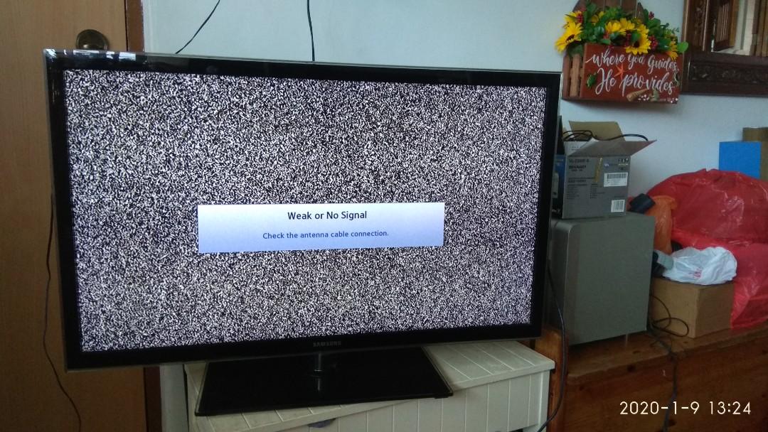 Samsung LED 40" TV HDMI input not working need repair, Electronics, Others  on Carousell