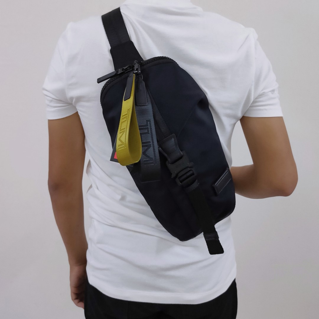 Bozeman sling sales tumi