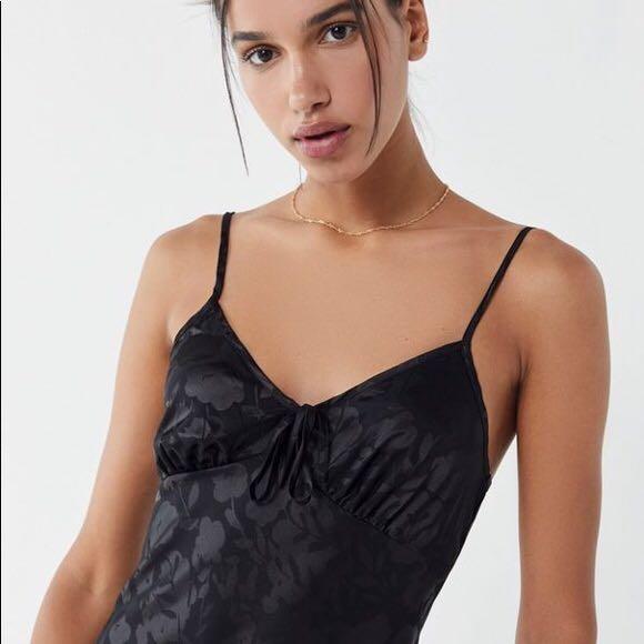 Urban outfitters sale betsy dress