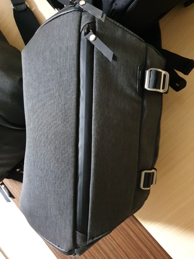 xiu jian sling bag