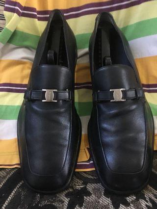 Authentic Salvatore Ferragamo men’s shoes loafers.