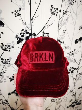 H&M red cap