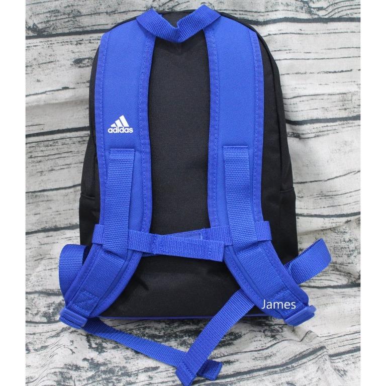ADIDAS CLASSIC 3 STRIPES DM5569