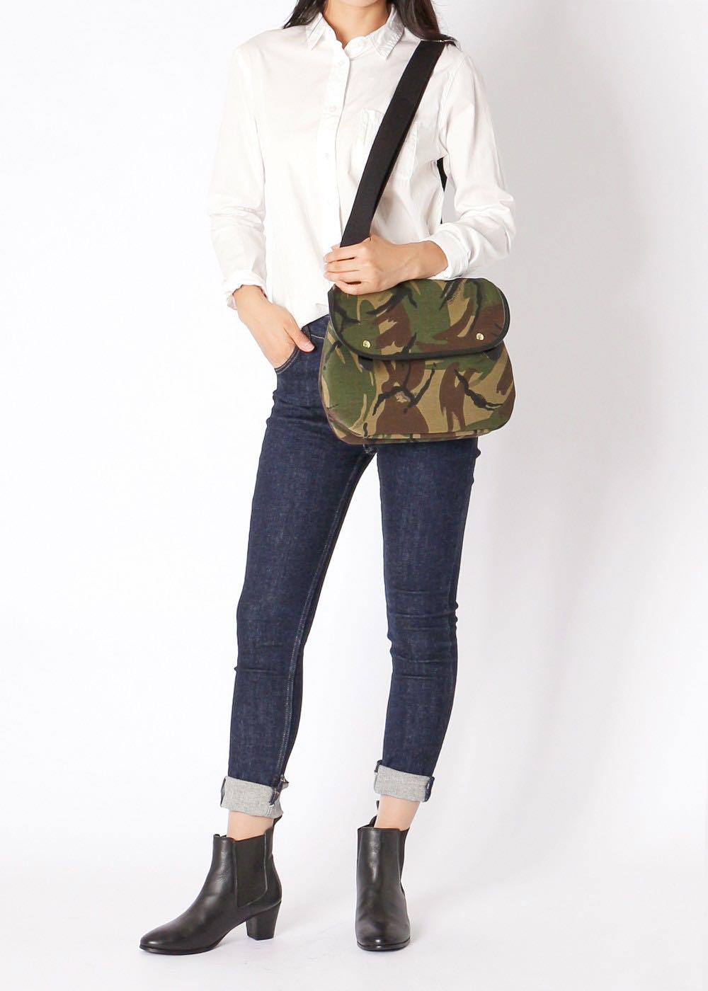 Price negotiable Brady Ready stock Avon bag canvas leather shoulder bag