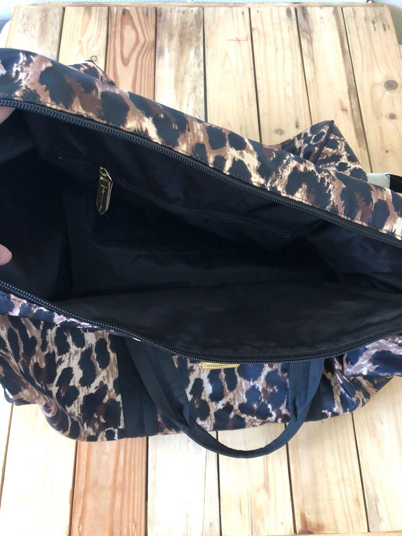 Victoria secret leopard weekender discount bag