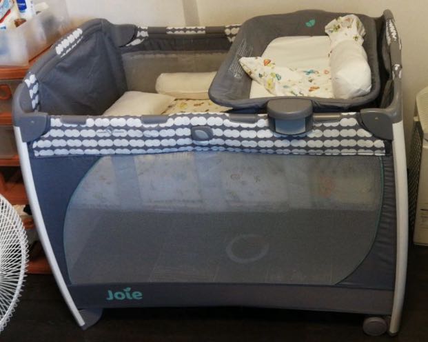 joie excursion change and rock travel cot