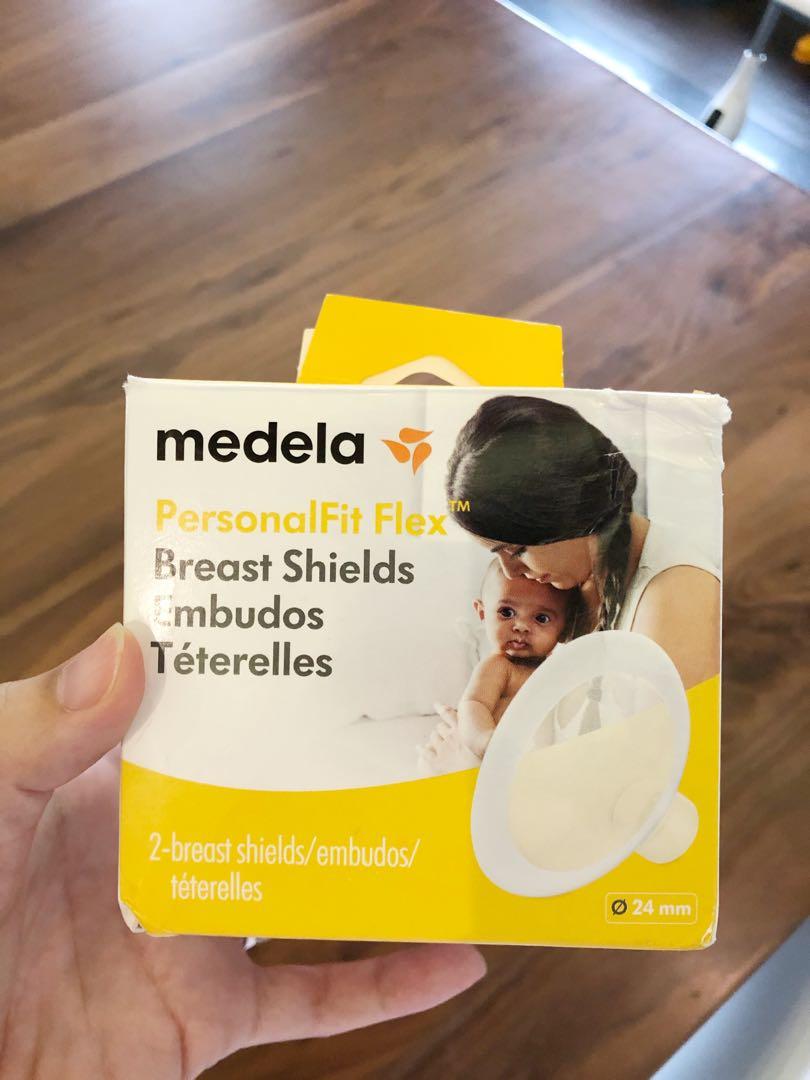 Medela Personafit Flex Breast Shields 24mm 2pcs (Category: Breastfeeding & Bottle Feeding) located in Pasig City. Submitted by chamgo (Listing ID 272068202, Image 2). Description: Unused (bought the wrong size) Bought April 2019 from Amazon USA.