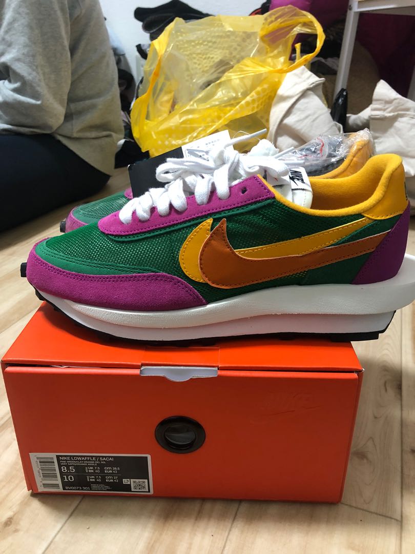 sacai pine green on feet