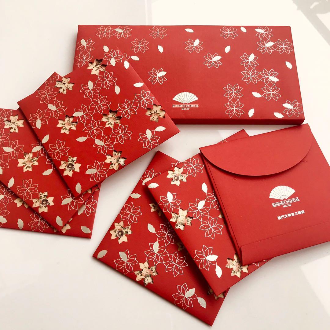 Red Packets (Category: Occasions & Party Supplies) located in Singapore. Submitted by cleo613 (Listing ID 272089700, Image 1). Description: 1 set = 6 pcs Come with beautiful cover **Only 1 set** ⭕️Free normal mail** Top up for registered mail 🙏NO MEET UP,thanks ‼️‼️Buy 3 set and above red packets discount 10%‼️‼️ Please check others ang pow collection from my list😊 Hong bao ang bao ang pow Chinese New Year dog year 2018 ubs pig year 2019 Rat ye