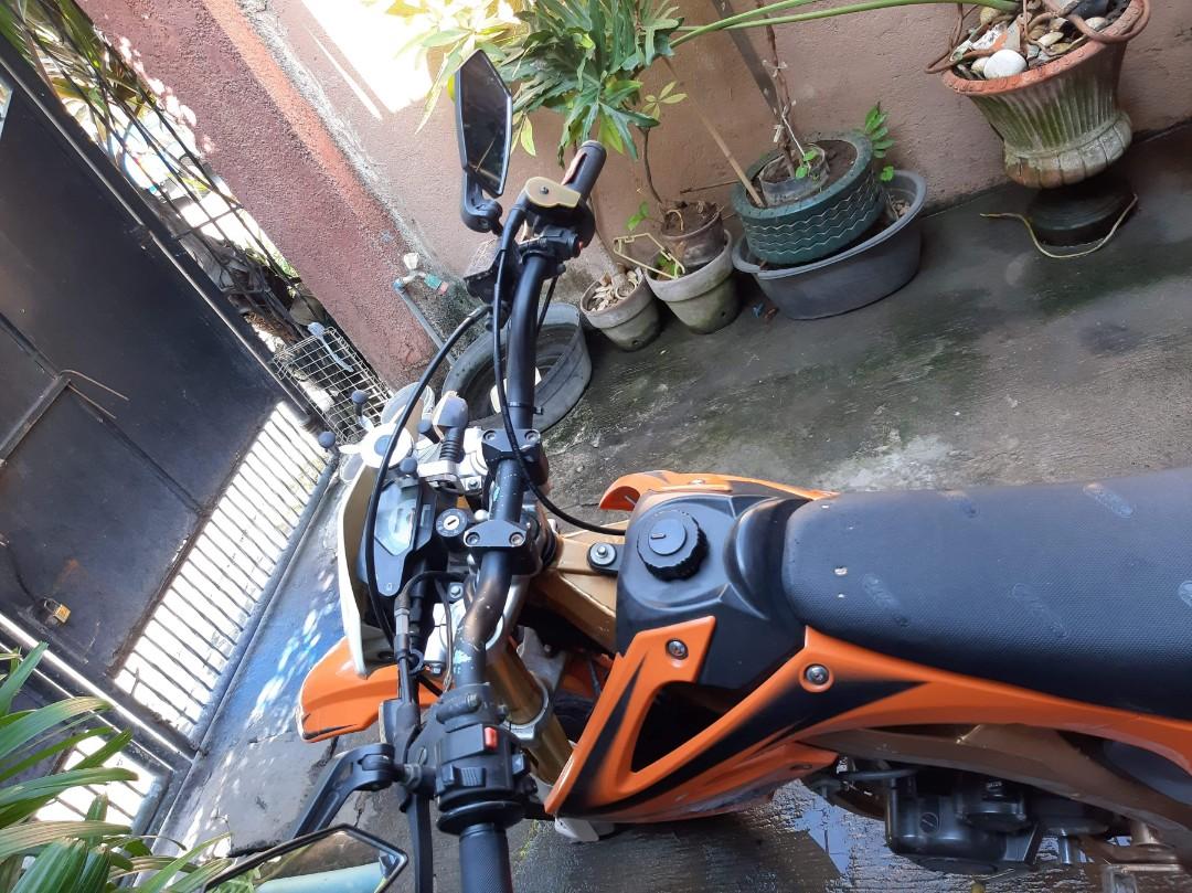 rusi krz 200 price