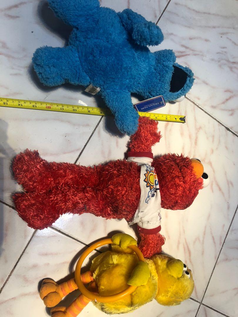 Sesame Street Elmo and big bird, Hobbies & Toys, Toys & Games on Carousell