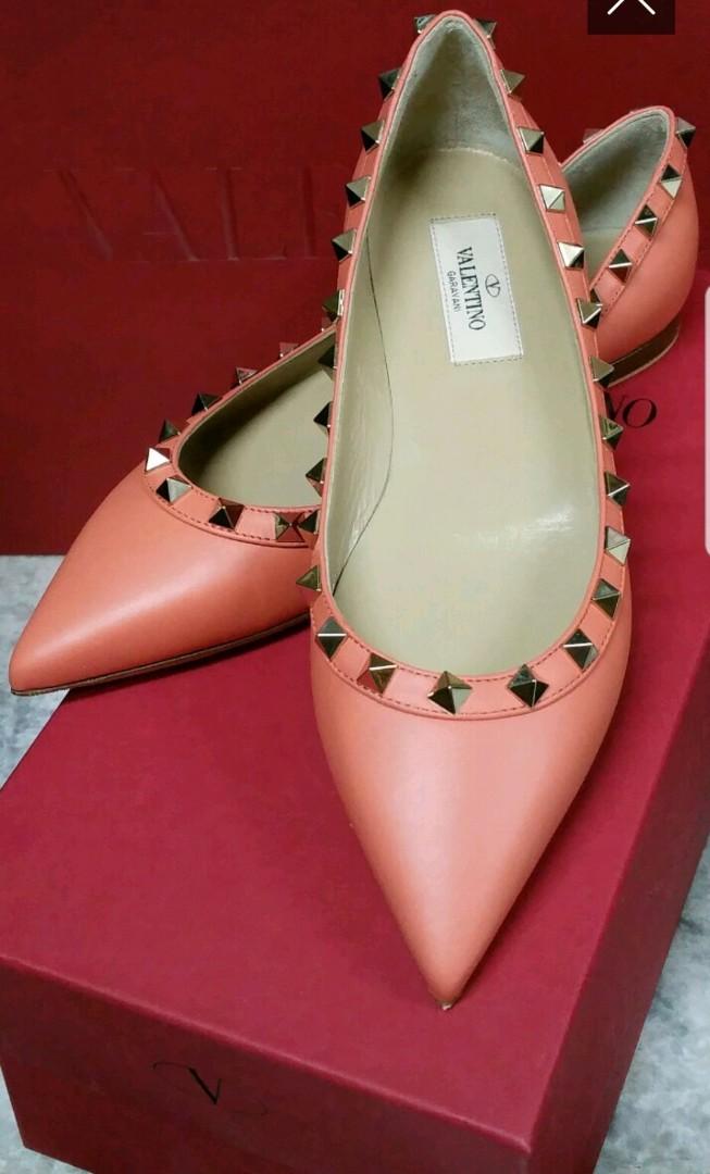 Valentino Garavani Rockstud Flats Women S Fashion Shoes Flats Sandals On Carousell