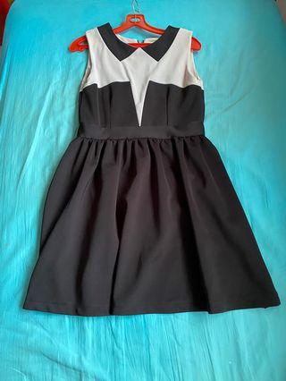 CBRL Sleeveless Geometric Design dress