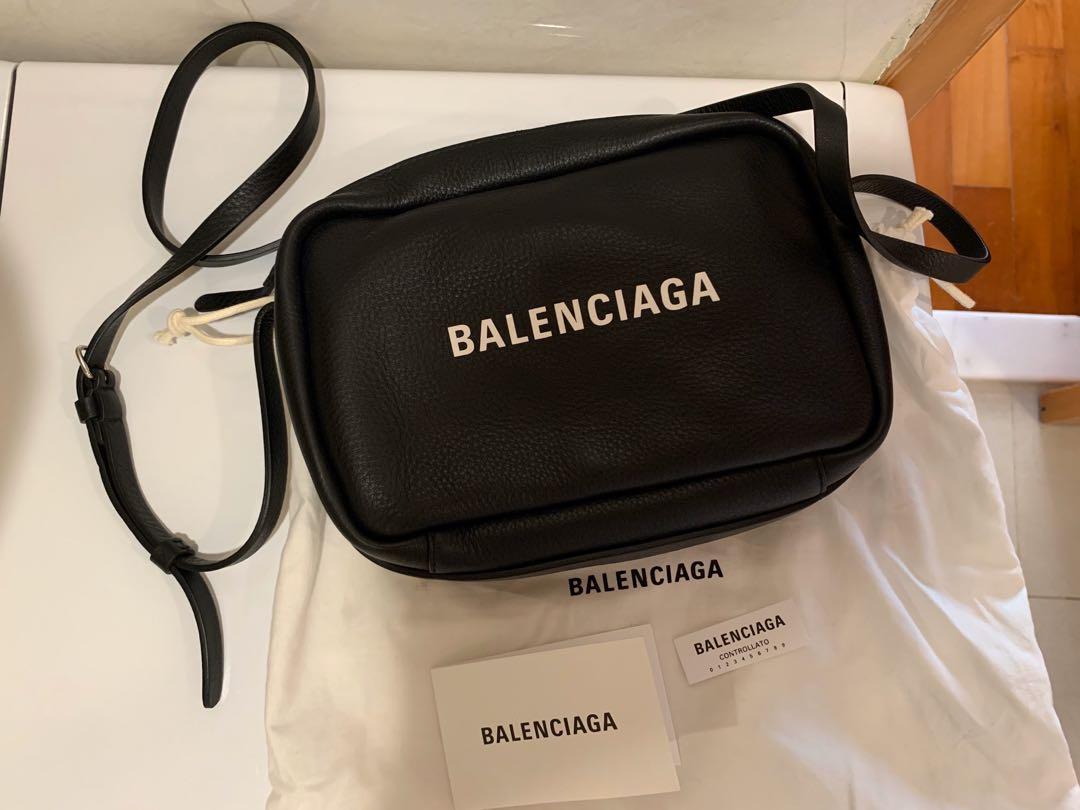 Balenciaga 巴黎世家斜咩袋98%new(正品）25cmWx18H, 名牌, 手袋及銀包