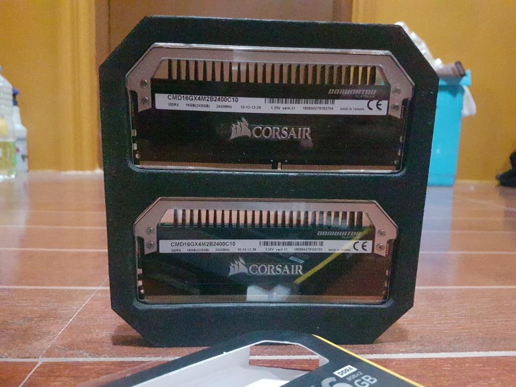Corsair Dominator Platinum 16GB 2x8GB DDR4 2400MHz C10 Desktop