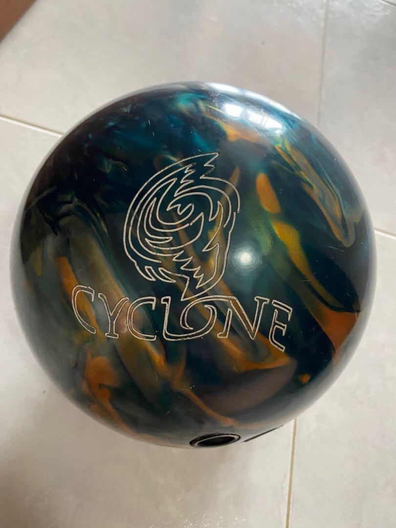 Ebonite Cyclone Bowling Ball, Sports Equipment, Sports & Games