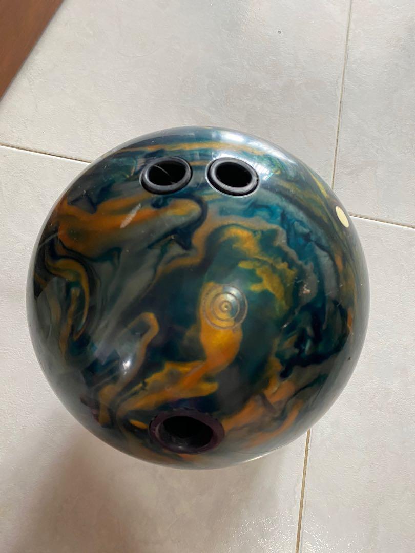 Ebonite Cyclone Bowling Ball, Sports Equipment, Sports & Games