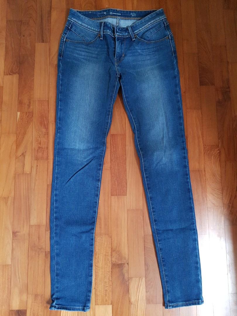 Levis demi curve jeans Clearance