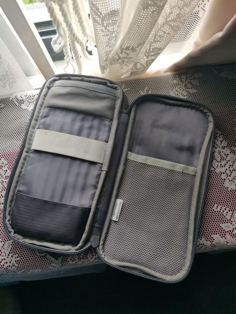 Lihit Lab Smart Fit Double Pen Case Large Black (Gray), Hobbies