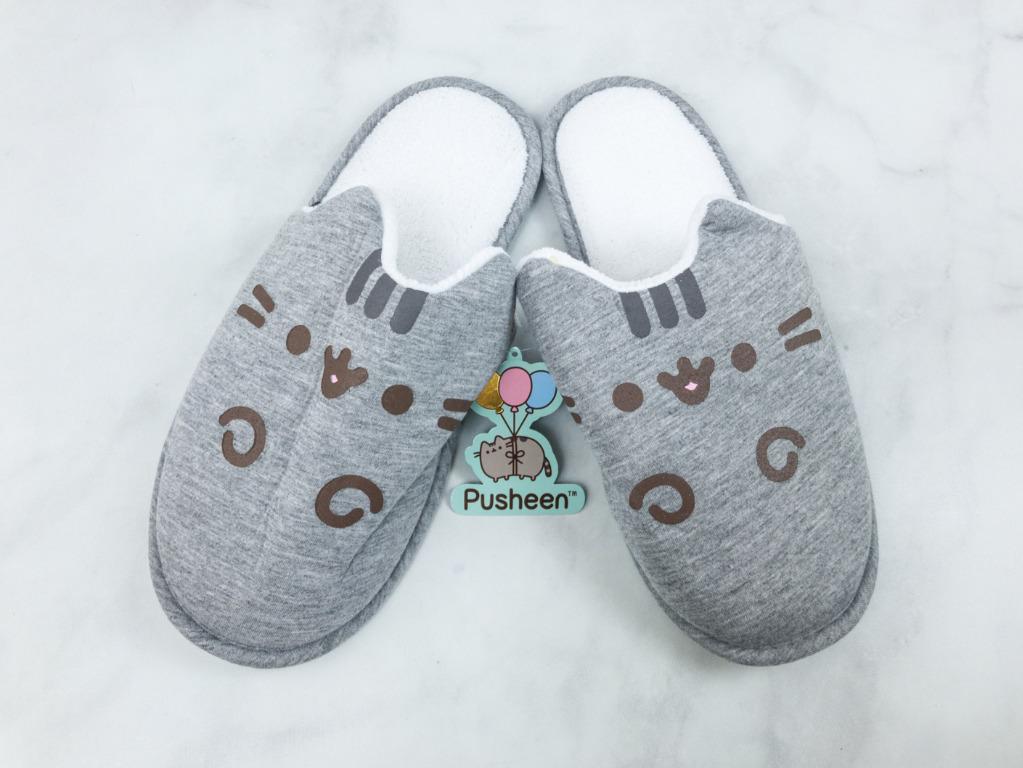 Pusheen slippers Size S Women s Fashion Footwear Flipflops