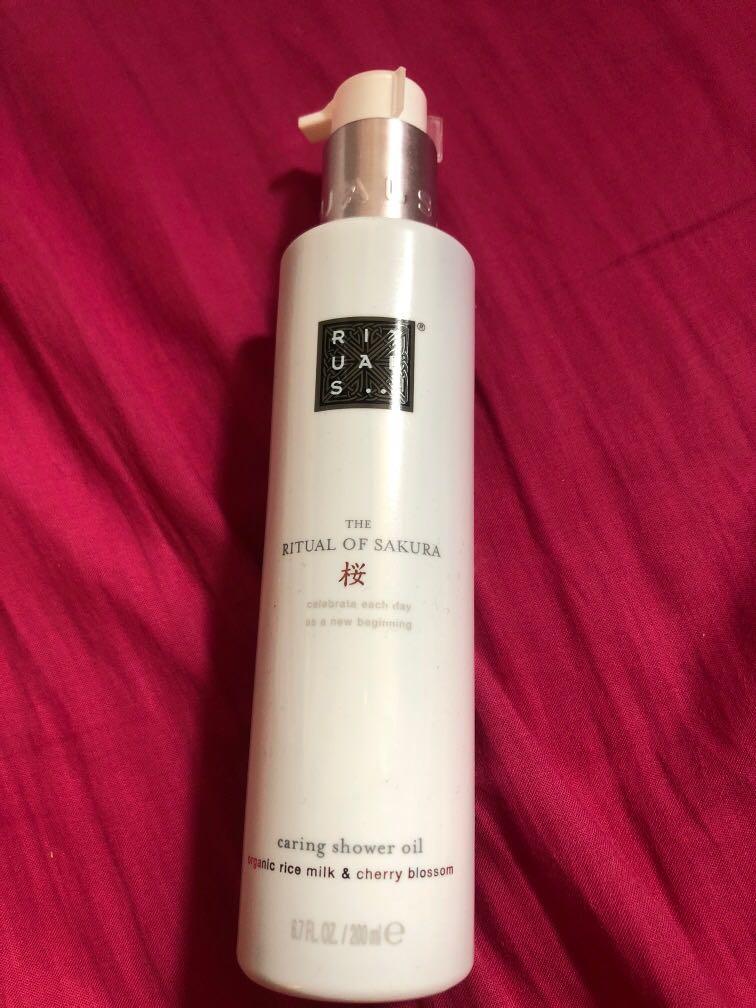 Rituals Sakura caring shower oil, 美容＆化妝品, 沐浴＆身體護理, 沐浴及身體護理 身體護理