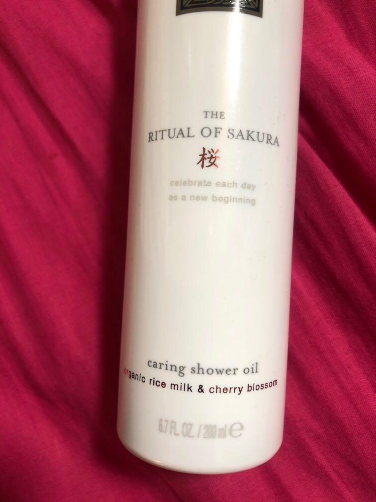 Rituals Sakura caring shower oil, 美容＆化妝品, 沐浴＆身體護理, 沐浴及身體護理 身體護理