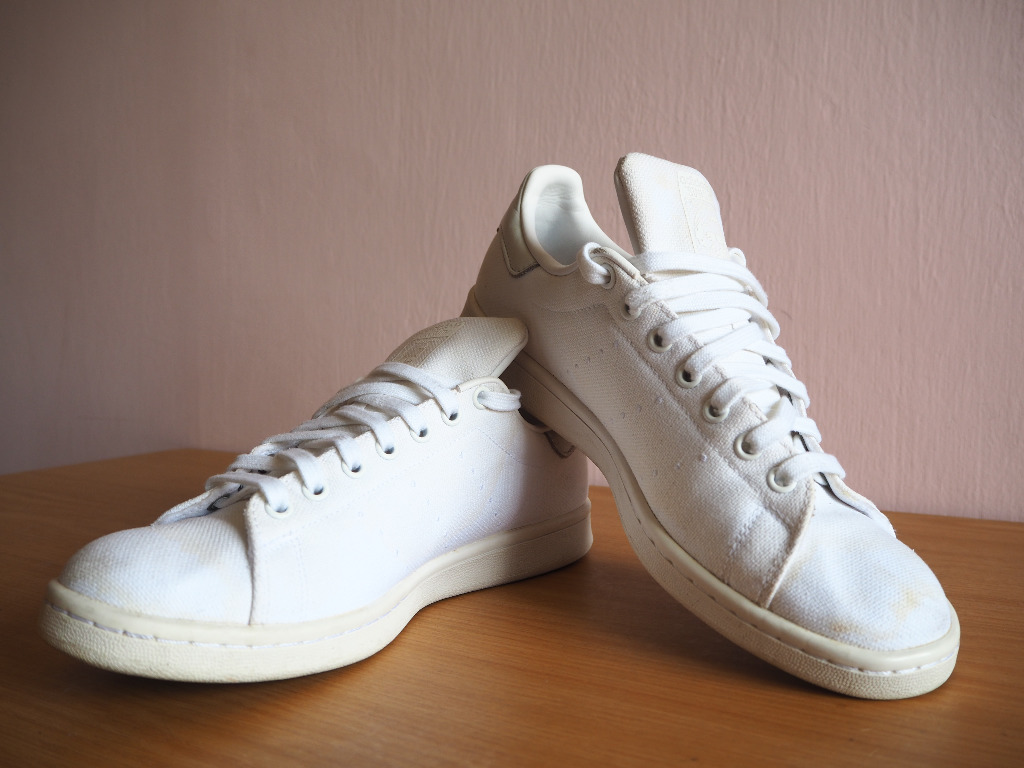Stan smith hotsell canvas white