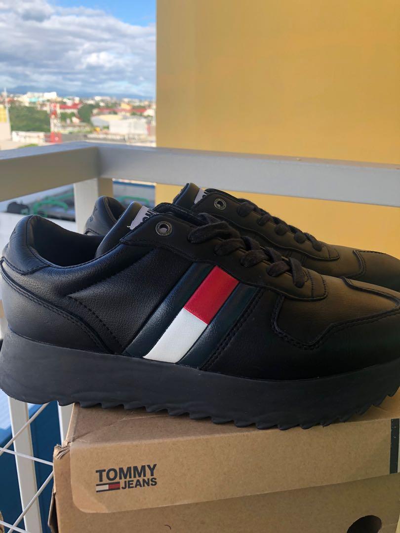 tommy hilfiger sneakers