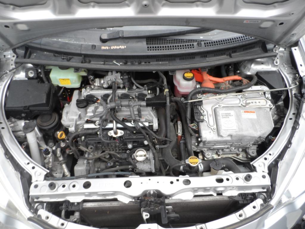 TOYOTA PRIUS C HALF CUT ACCESSORIES SPARE PART Auto Accessories