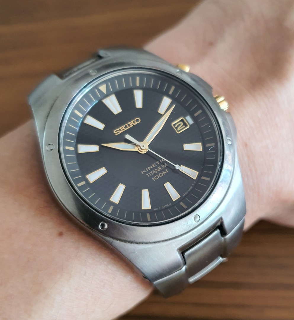 seiko titanium kinetic watch day date