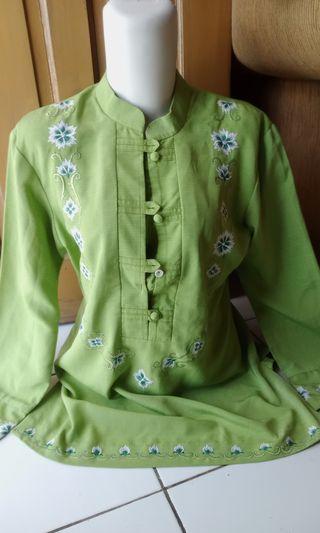 Tunik muslim tunik atasan baju muslim size L bahan adem minus kancing nya udah diganti geser slide
