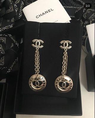 Authentic Brandnew Chanel Dangling Earrings