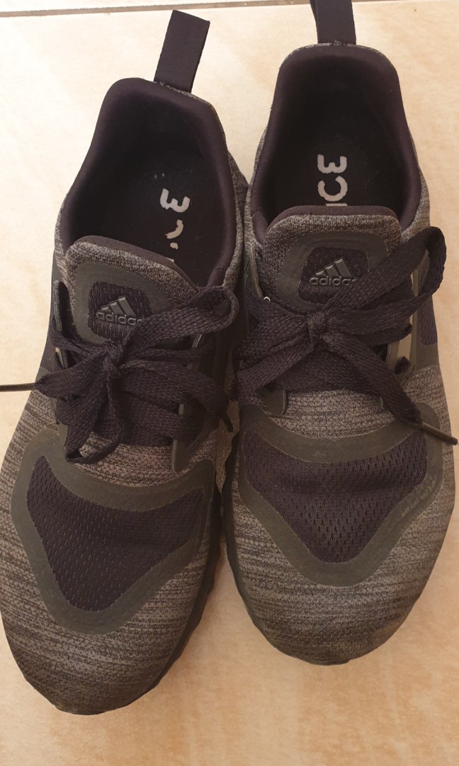 edge lux bounce running shoe