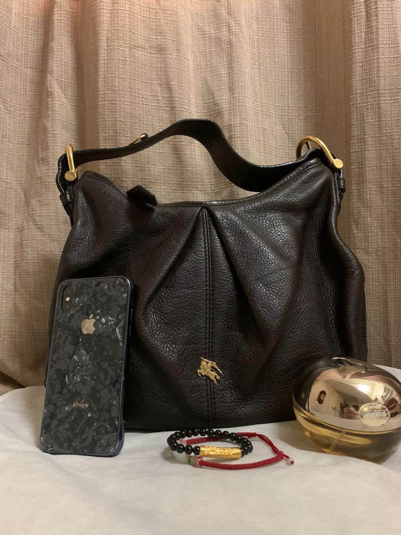 Authentic Burberry leather handbag (Category: Luxury Bags & Wallets) located in Manila. Submitted by authentic.holdalls_88 (Listing ID 272443369, Image 1). Description: 💯% authentic and original in Rank A condition .