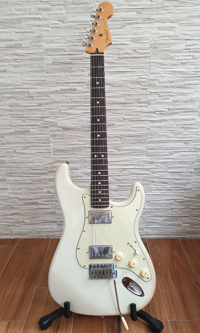 fender hh stratocaster