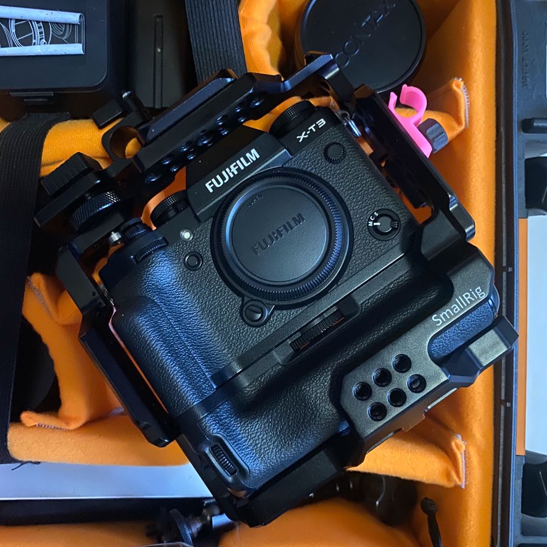 Fujifilm X-T3 w/ Battery Grip & Cage, Photography, Cameras on Carousell
