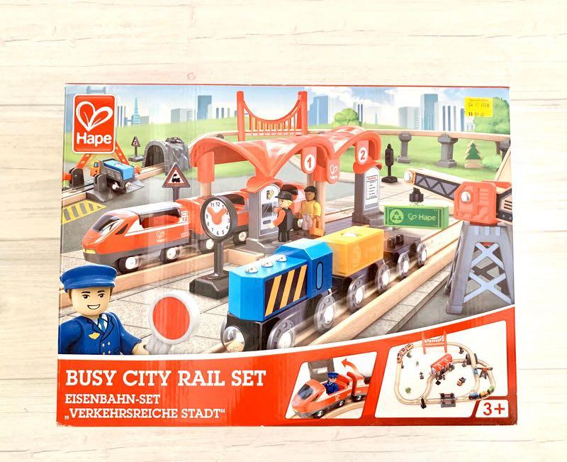 busy city rail set