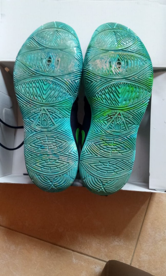 Kyrie 5s ufo shop