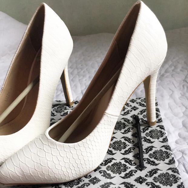 Parisian White Heels, Women's Fashion, Footwear, Heels on Carousell