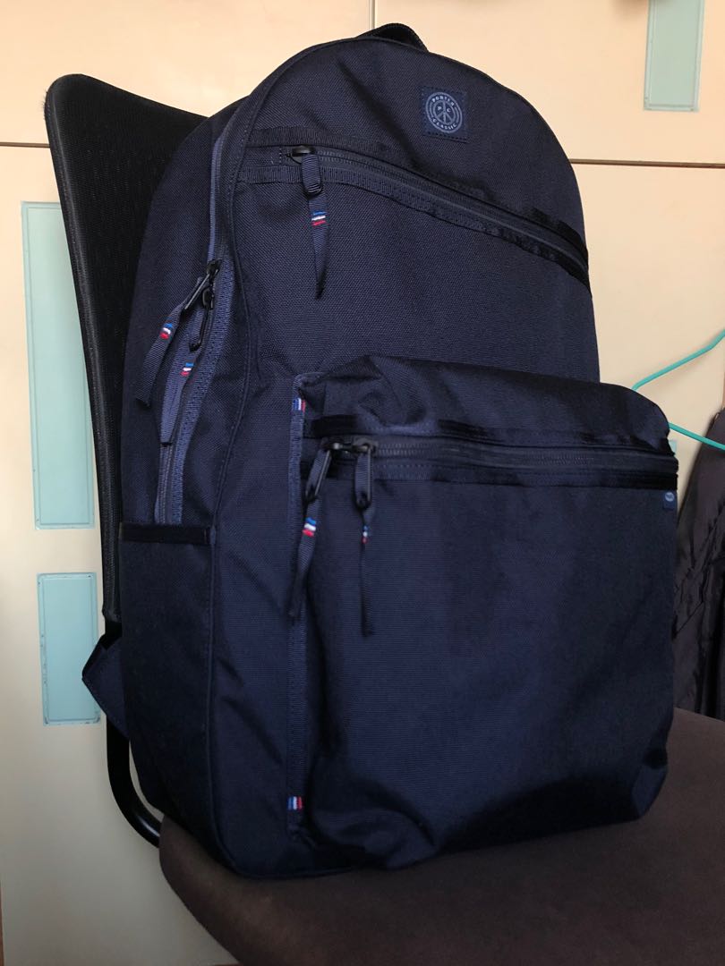 Porter Classic Newton Daypack(L) Navy Backpack, 男裝, 袋, 小袋- Carousell