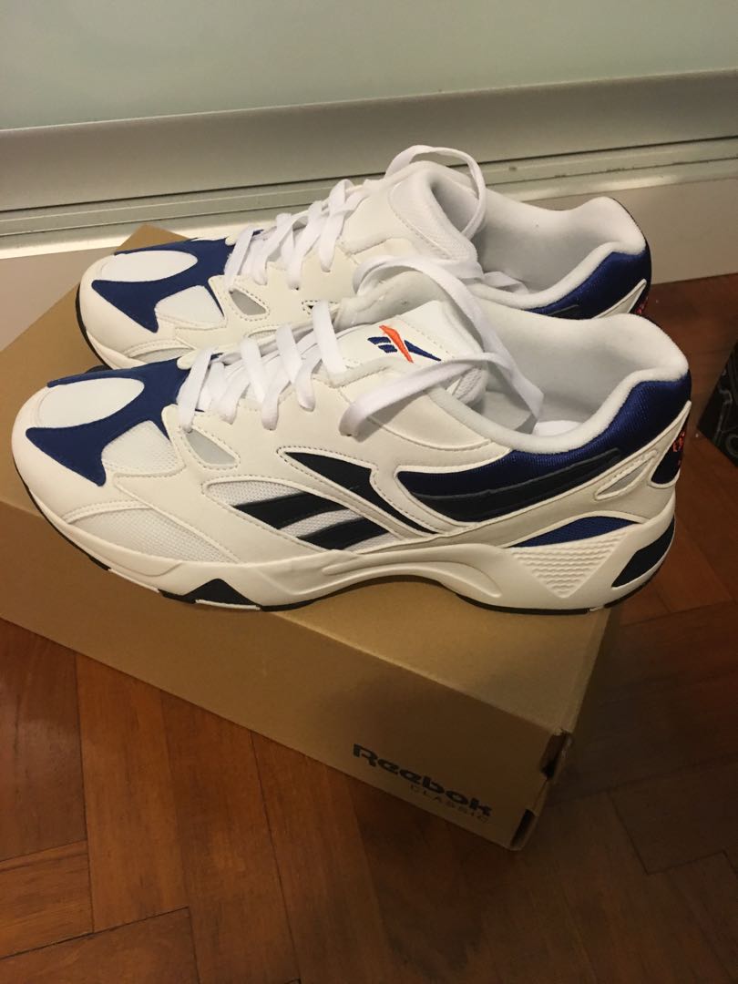 Reebok aztrek discount white and orange