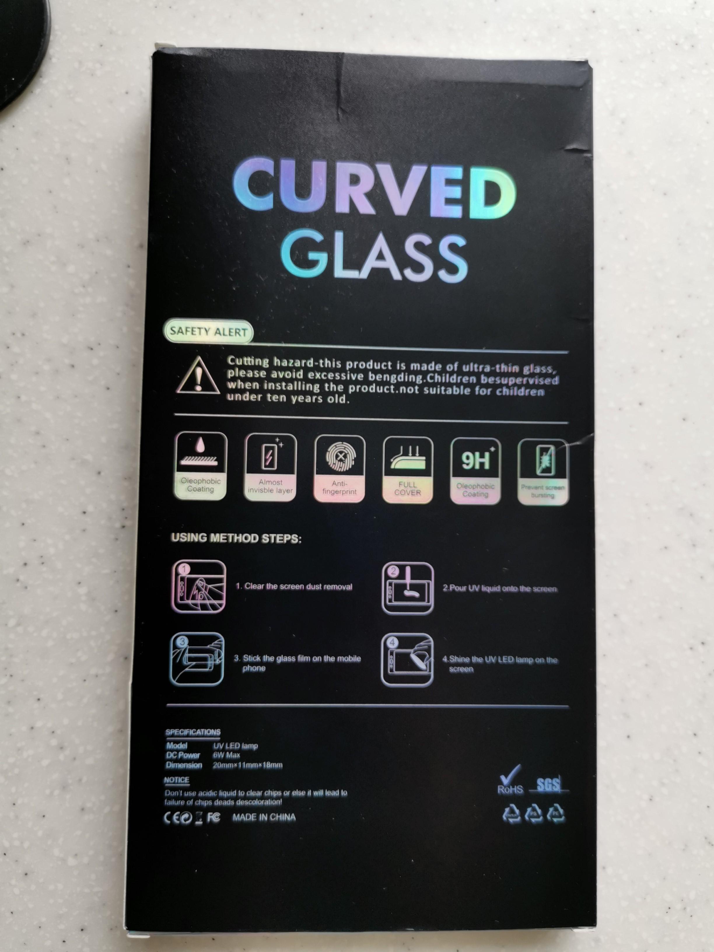 SAMSUNG S8+ Screen Protector (Category: Cases & Sleeves) located in Singapore. Submitted by alkaili (Listing ID 272406708, Image 2). Description: Brand new tempered glass screen protector. Comes with cleaning cloth and the glue..