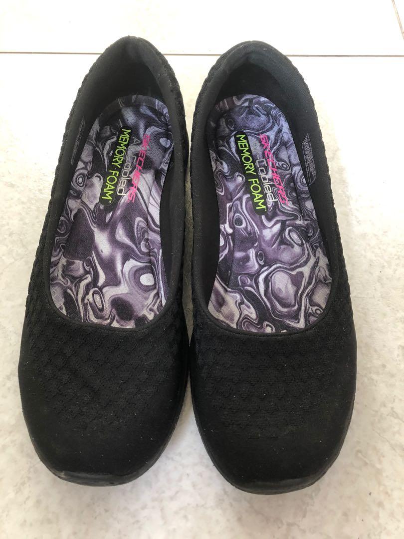 Skechers ladies memory foam walking shoes, Women's Fashion, Footwear,  Sneakers on Carousell