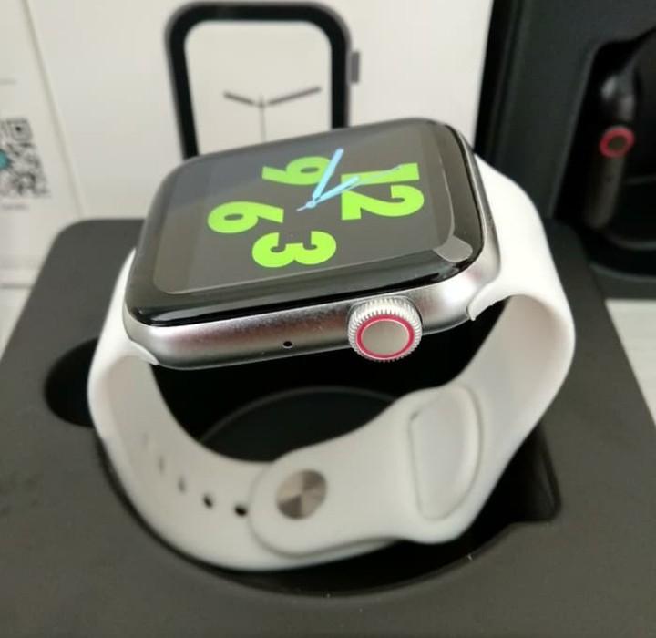 Smartwatch Smart Watch Telepon Fundo Pro Watch 4 Model Apple Watch 4 5 -  Hitam, Fesyen Pria, Jam Tangan di Carousell